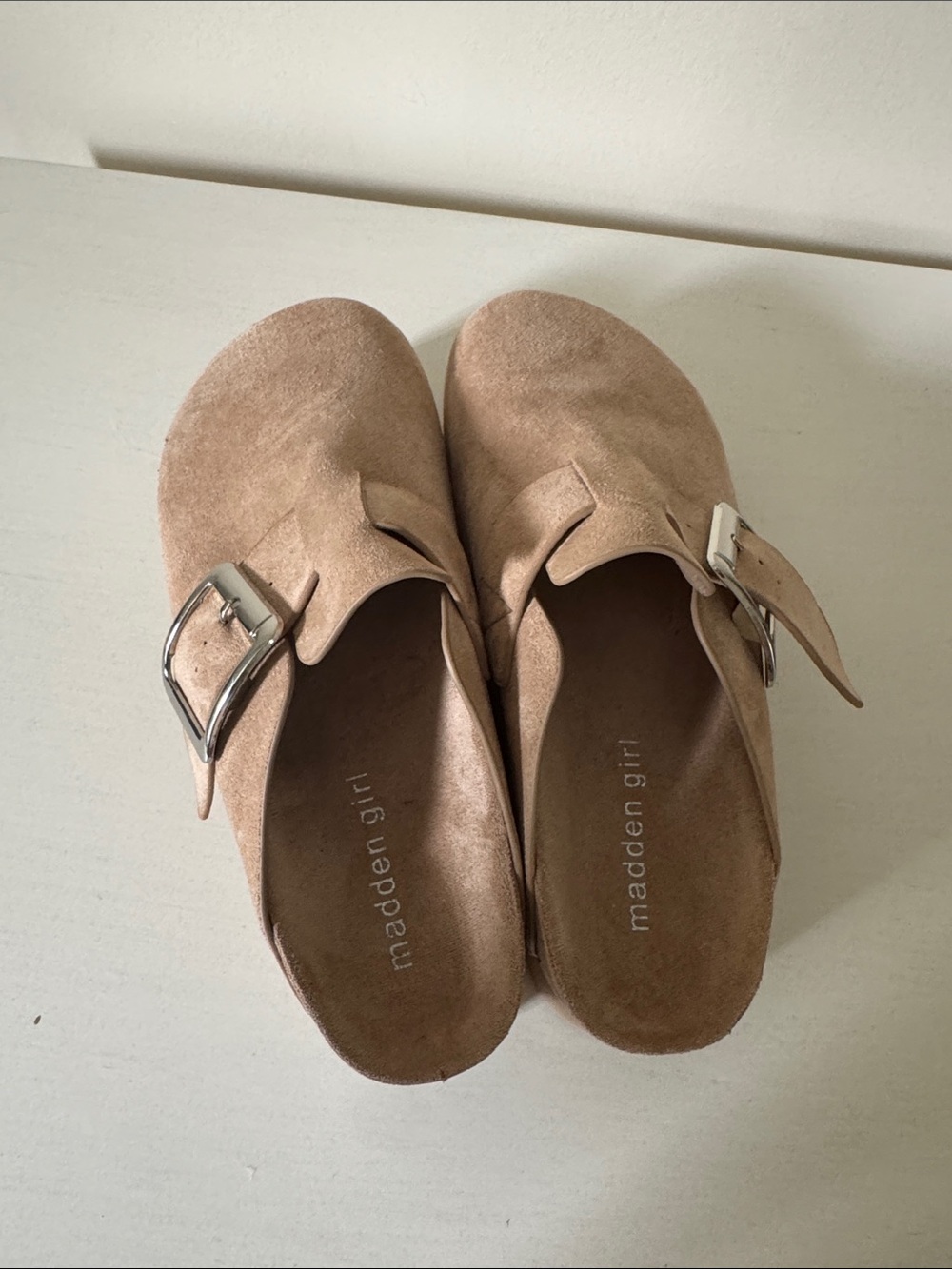 Madden Girl Women's Taupe Suede Platform Mule with Buckle size 7 new never worn - Picture 3 of 4